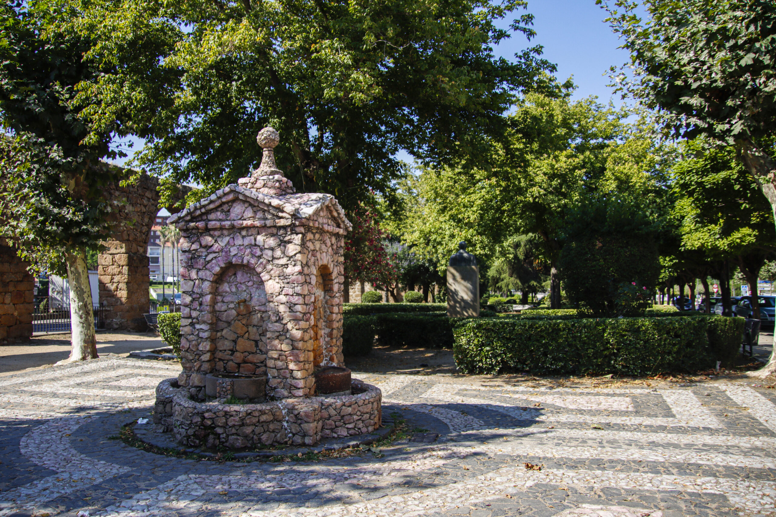 Foto de la "Fuente Rosa" del Parque de San Antón